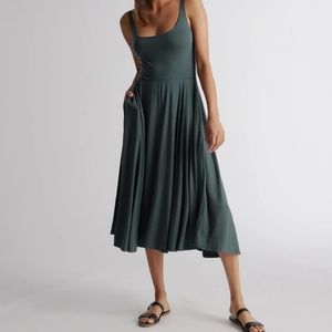 NWT Tencel Jersey Fit & Flare Dress by Quince, size Small